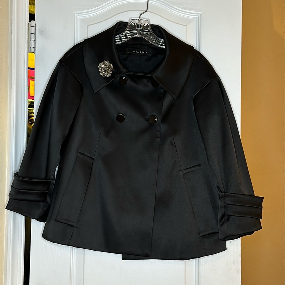 **SOLD** Zara Basic Double Breasted Short Evening Jacket